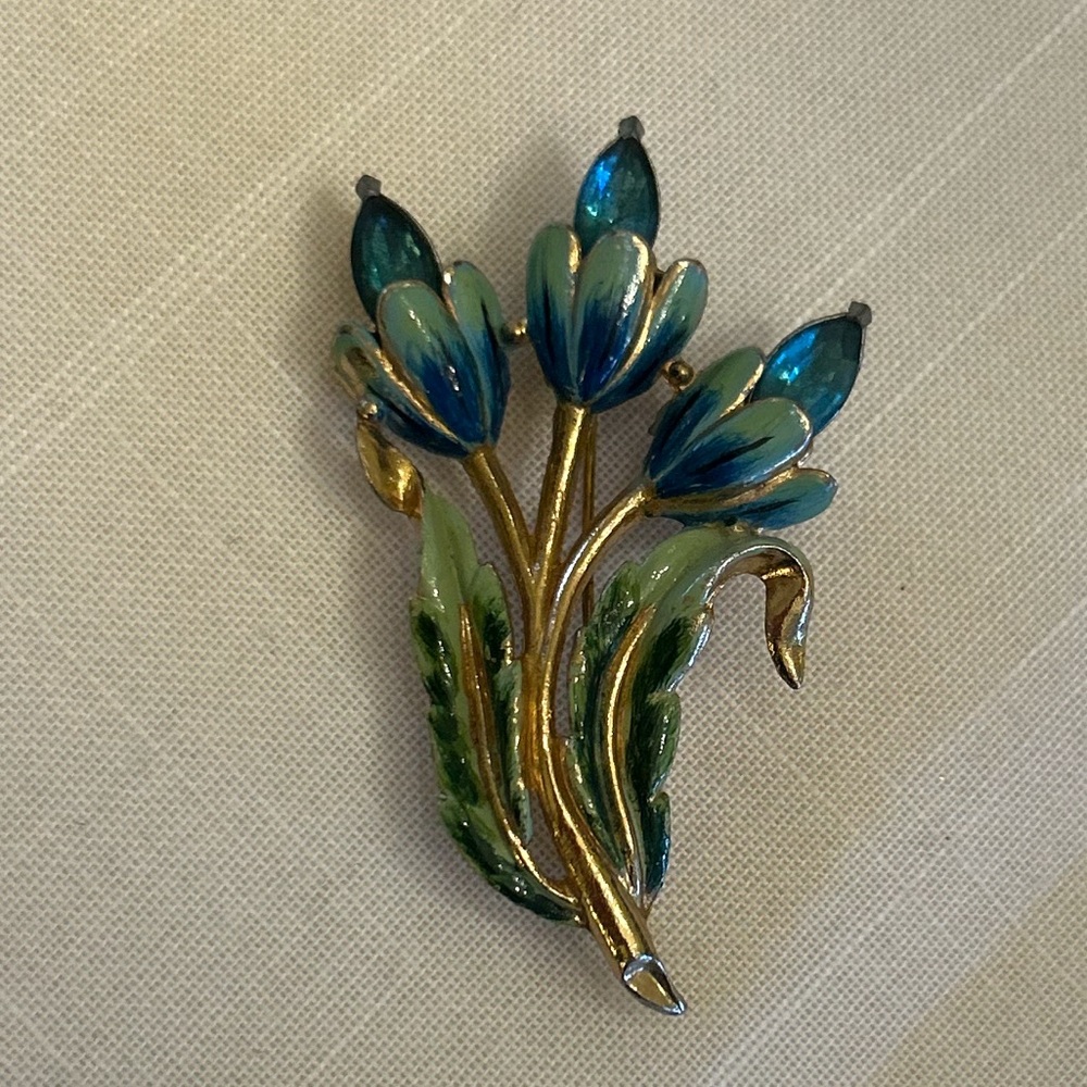 🍃Vintage 1940’s Coro Enameled Calla Flower Bouquet Figural Brooch!🍃